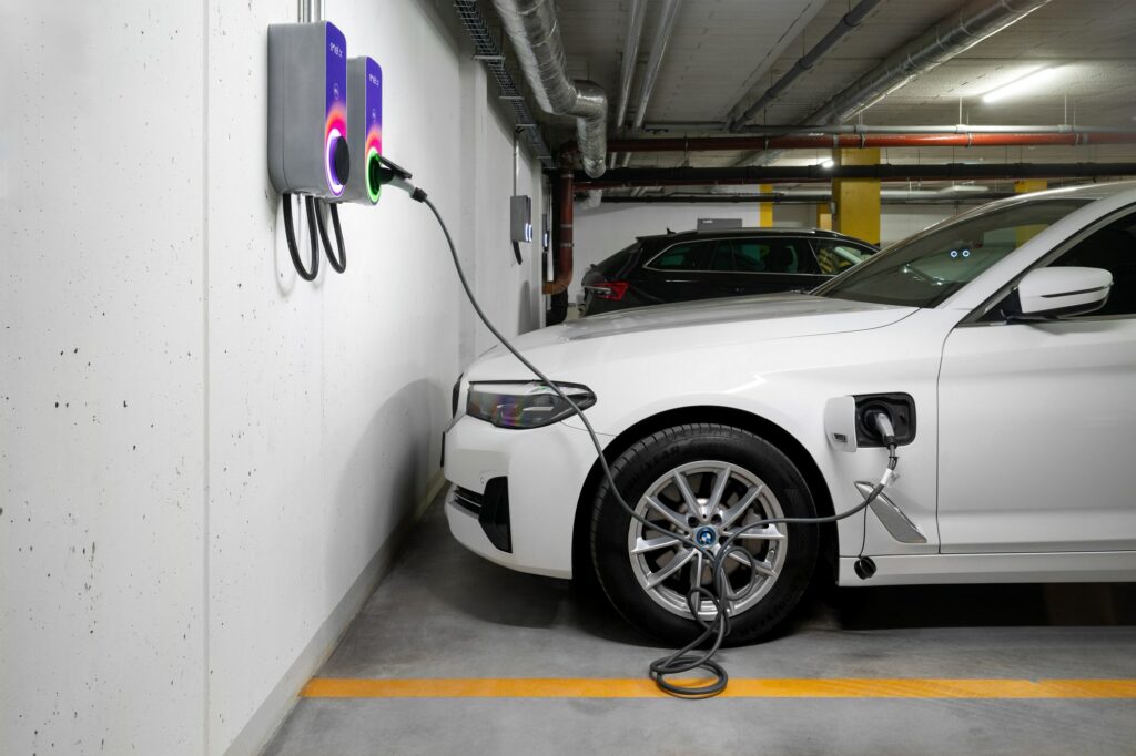 ChargeIn posiada szeroką ofertę rozliczania ładowania aut dla firm i przedsiębiorstw