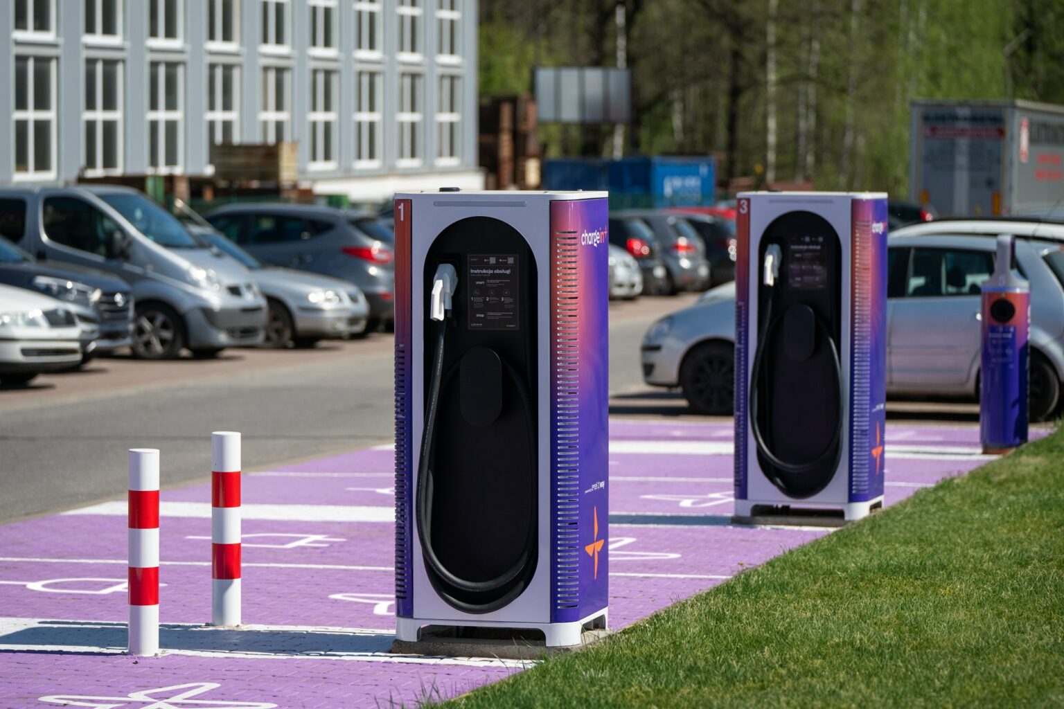 ChargeIn wspiera firmy w przechodzeniu na elektromobilność. Nasza realizacja dla firmy Perfopol.