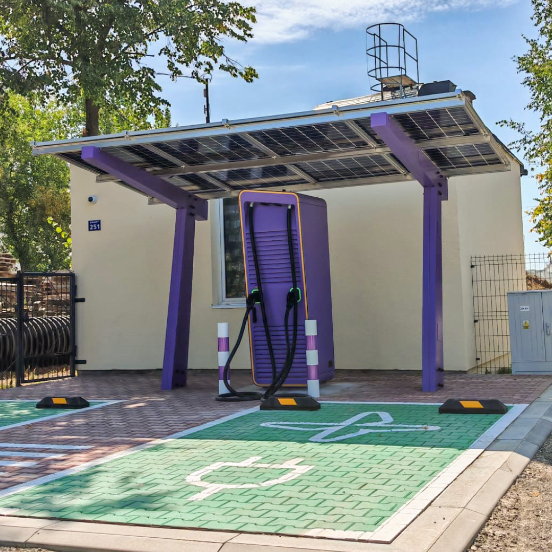 Stacje ładowania EV w województwie lubelskim. ChargeIn wspiera firmy w drodze do elektromobilności.