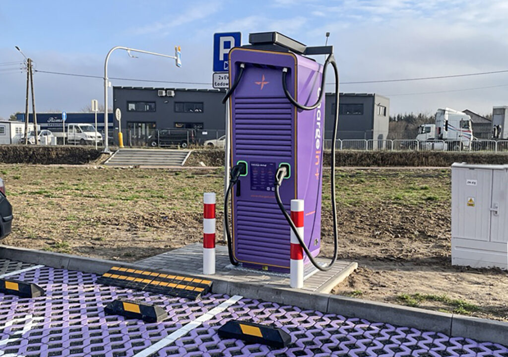 Stacja ładowania ChargeIn DC 150 kW w Zwoleniu.